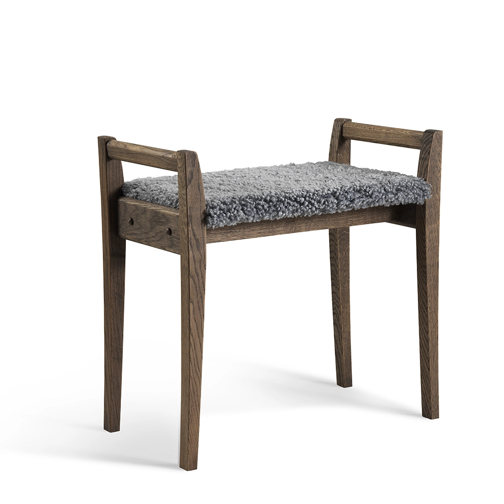 Meja stool smoked oak light grey sheepskin